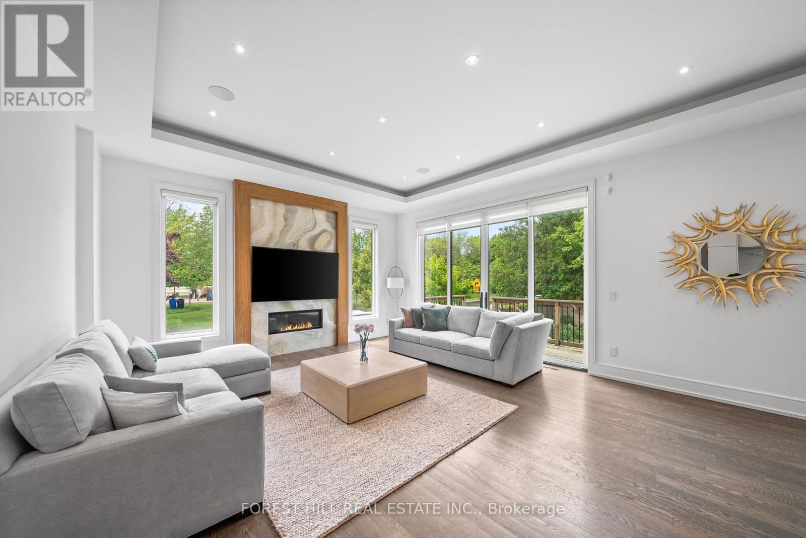 416 PATRICIA AVENUE Image 17