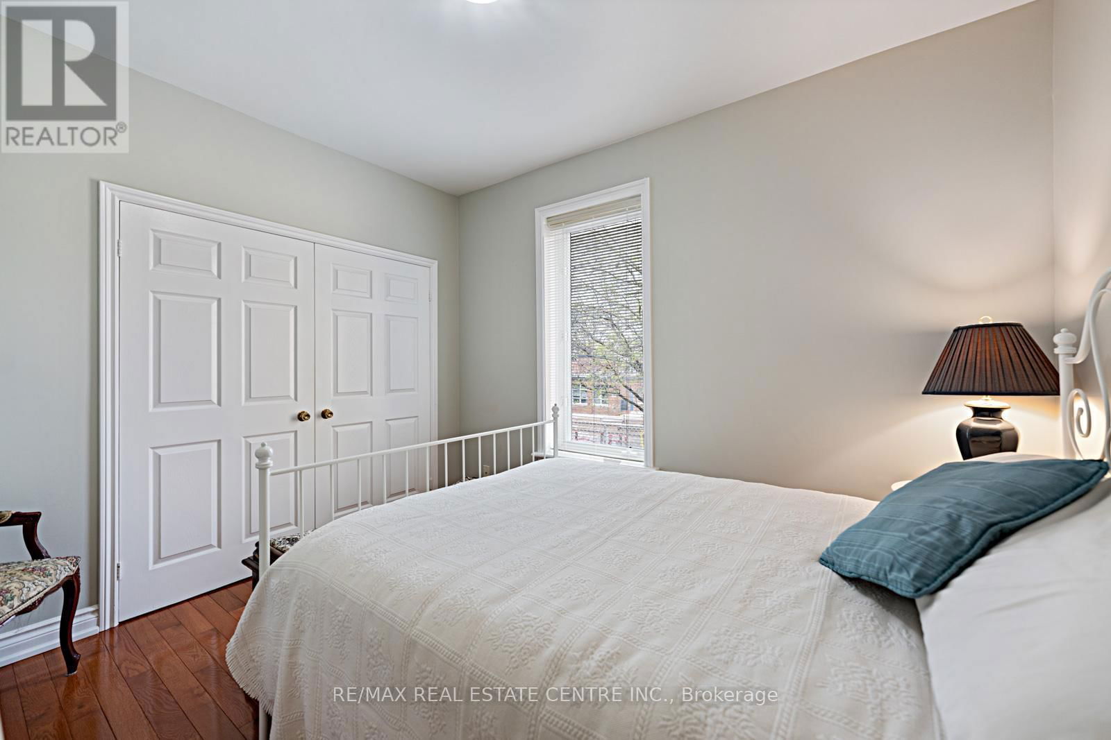 14 CHURCHILL AVENUE Image 15