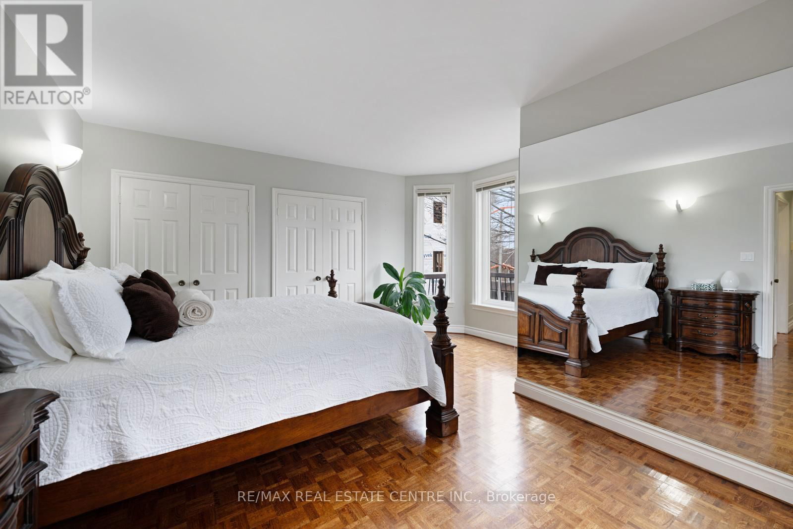 14 CHURCHILL AVENUE Image 25