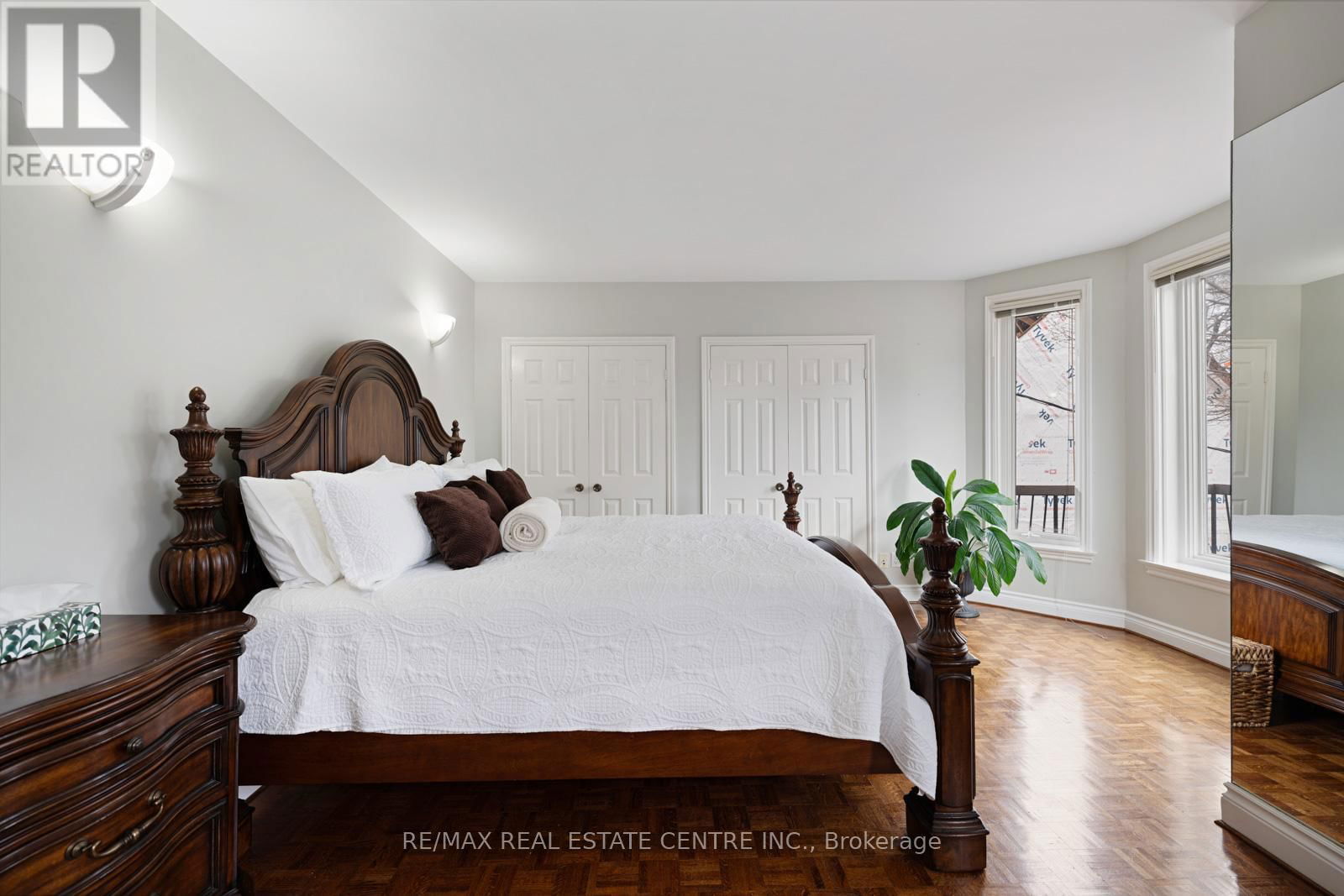 14 CHURCHILL AVENUE Image 26