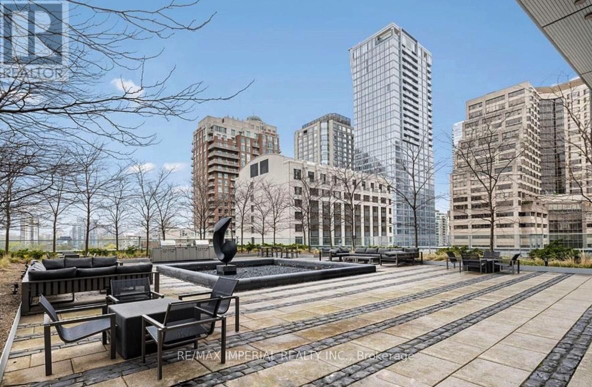 2604 - 200 BLOOR STREET WEST Image 41