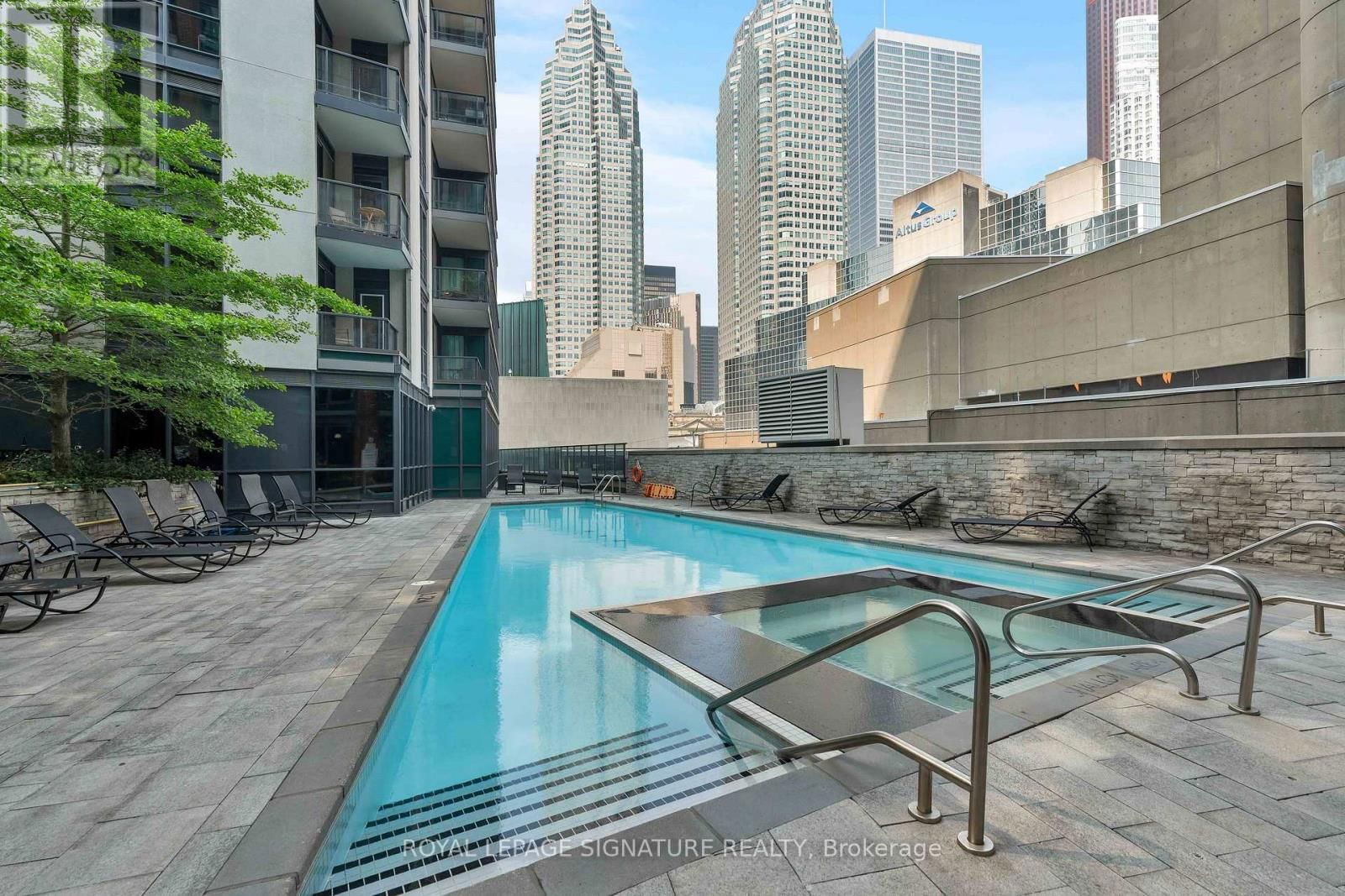 211 - 1 SCOTT STREET Image 32