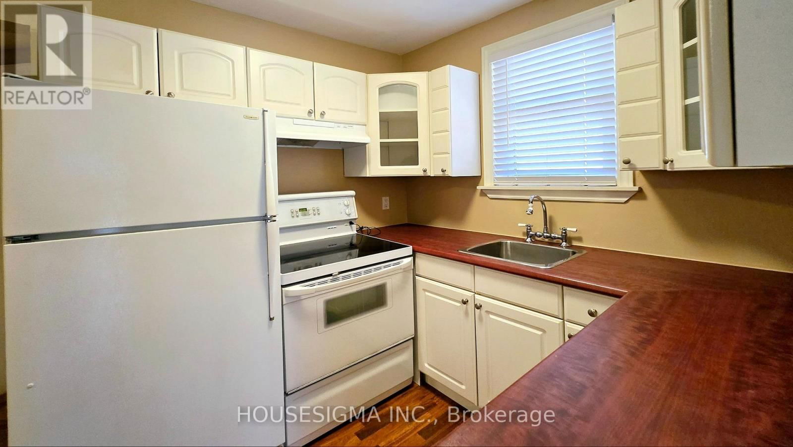 212 WINNETT AVENUE Image 4