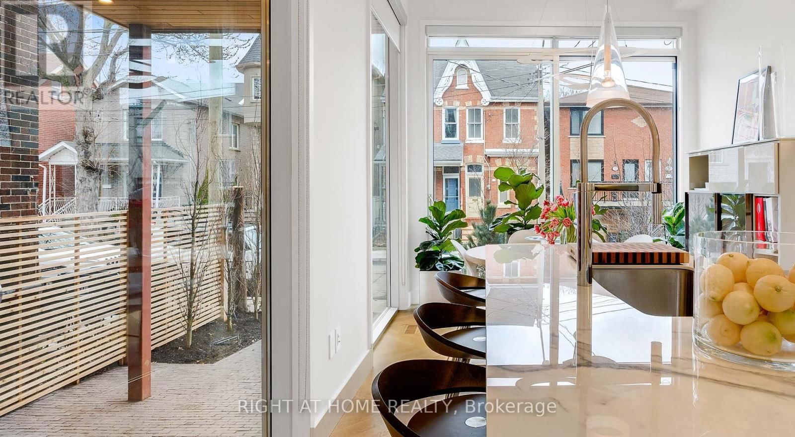 18 MITCHELL AVENUE Image 12