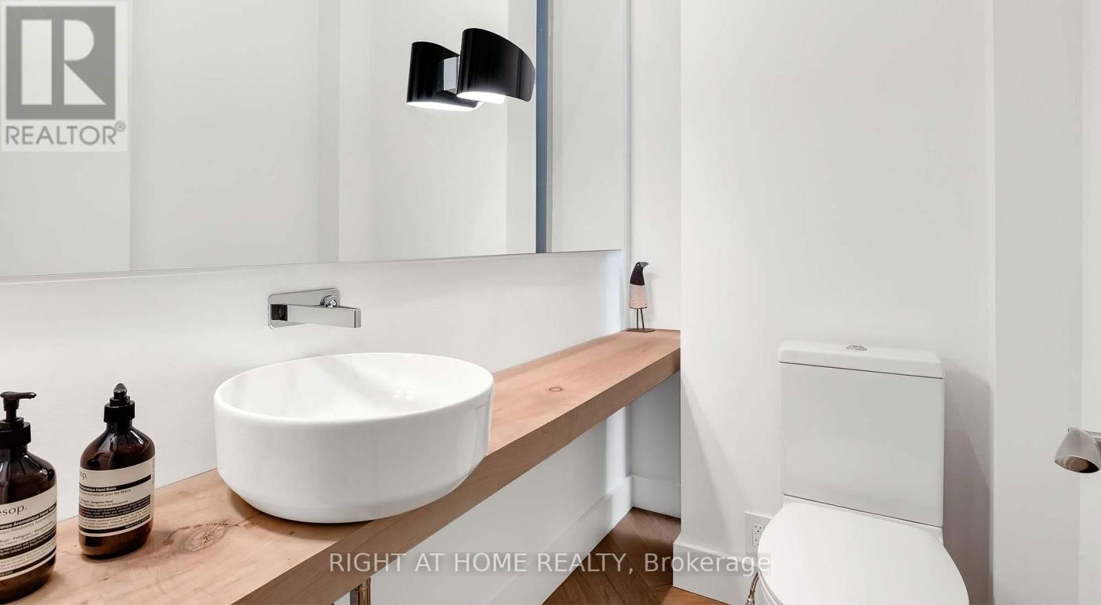 18 MITCHELL AVENUE Image 13