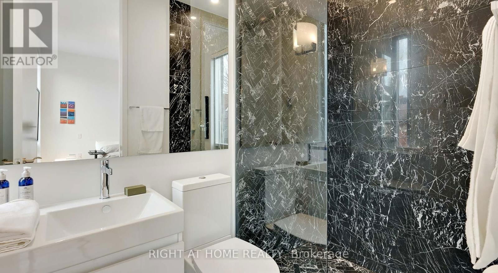 18 MITCHELL AVENUE Image 21