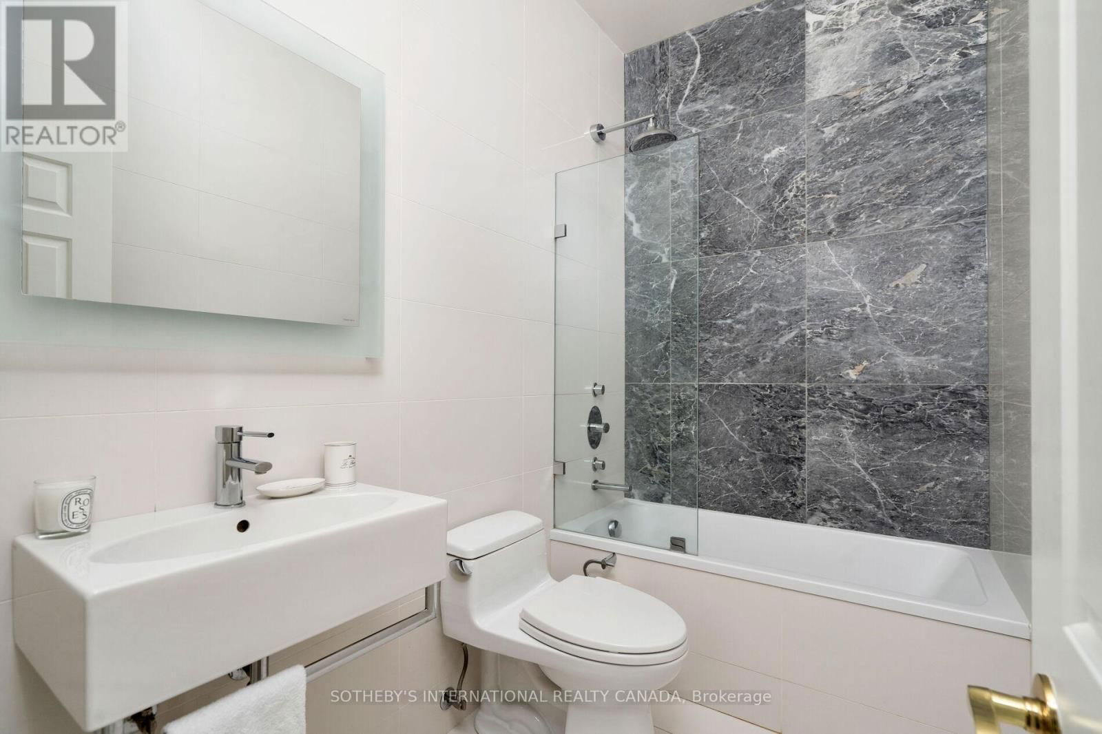 57 WOODLAWN AVENUE WEST Image 17