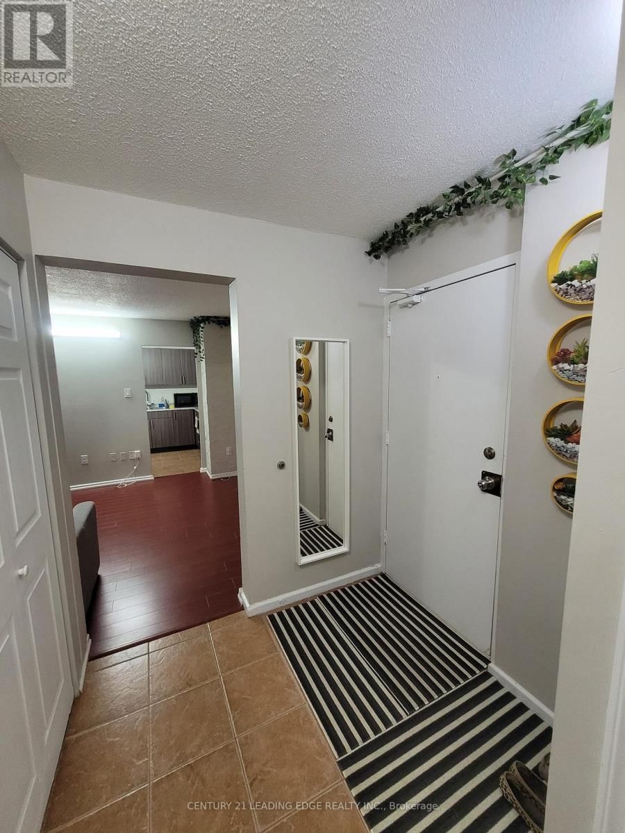 2201 - 10 SUNNY GLENWAY Image 16