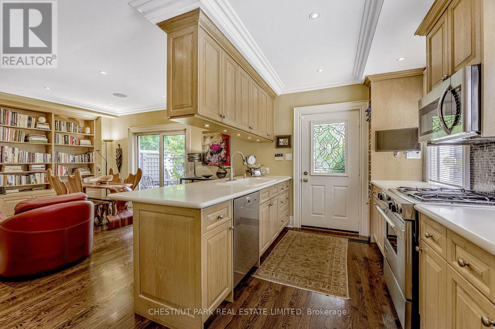 78 DALE AVENUE Image 15