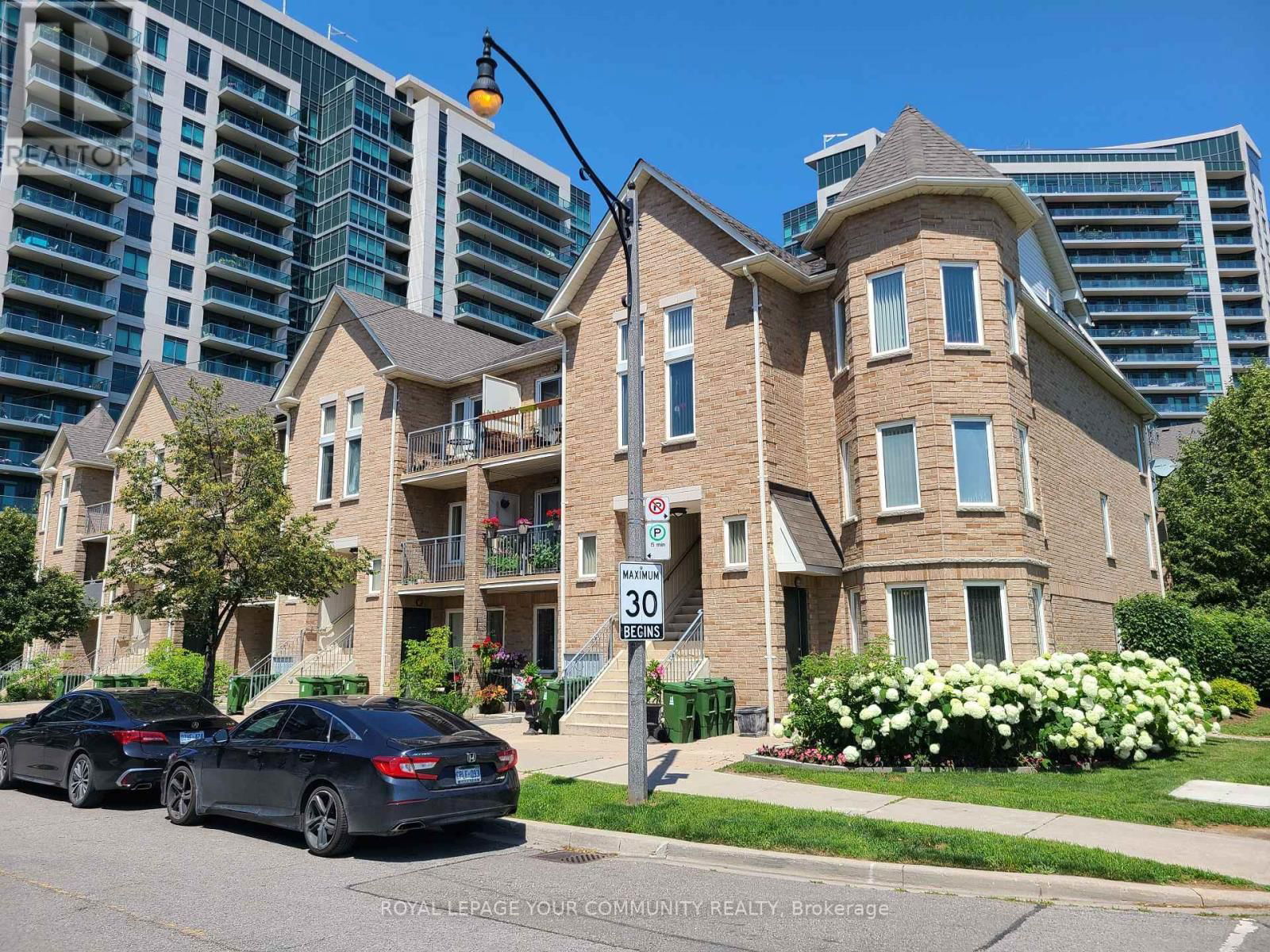 101 - 130 VANDERHOOF AVENUE Image 1