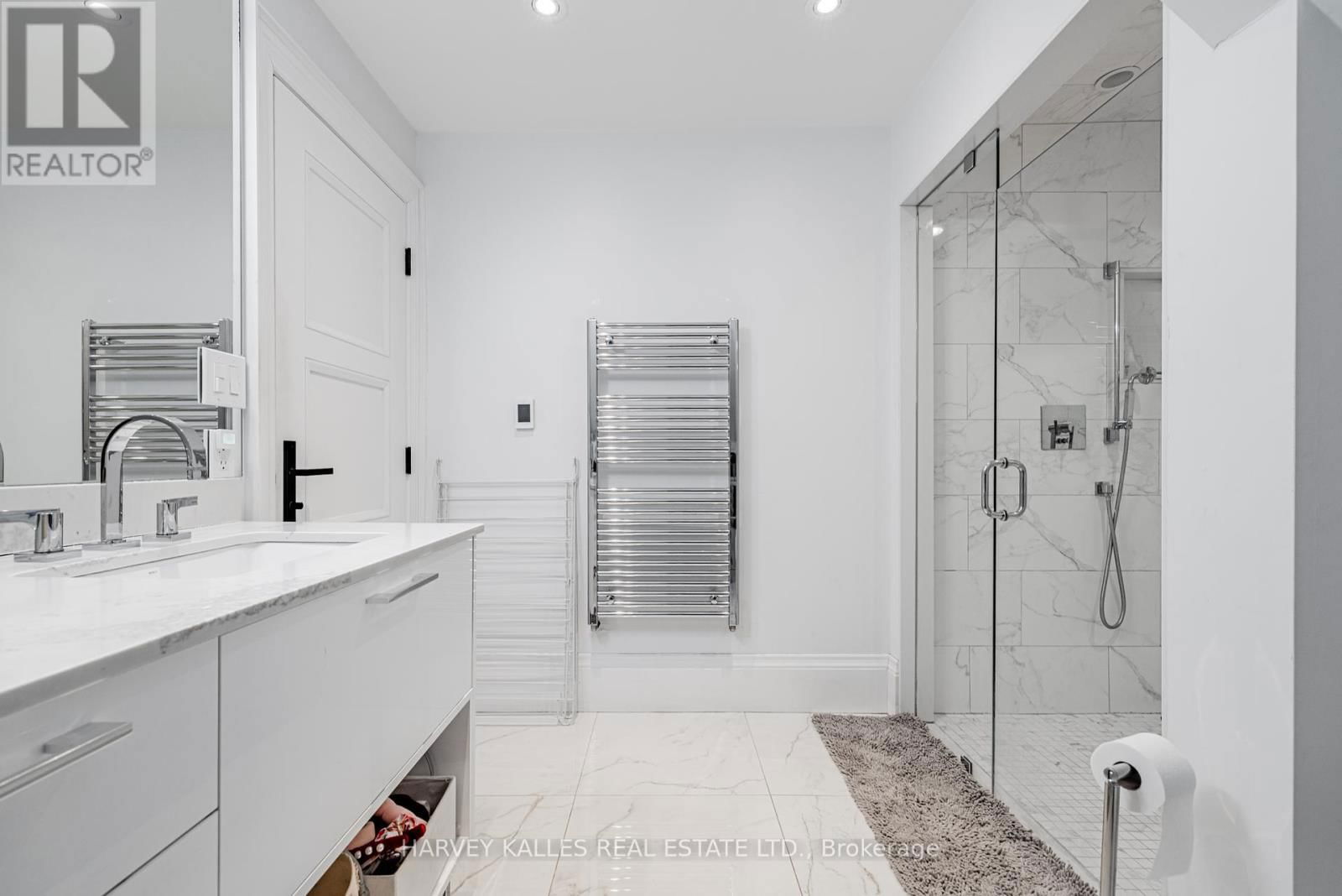 386 PALMERSTON BOULEVARD Image 28