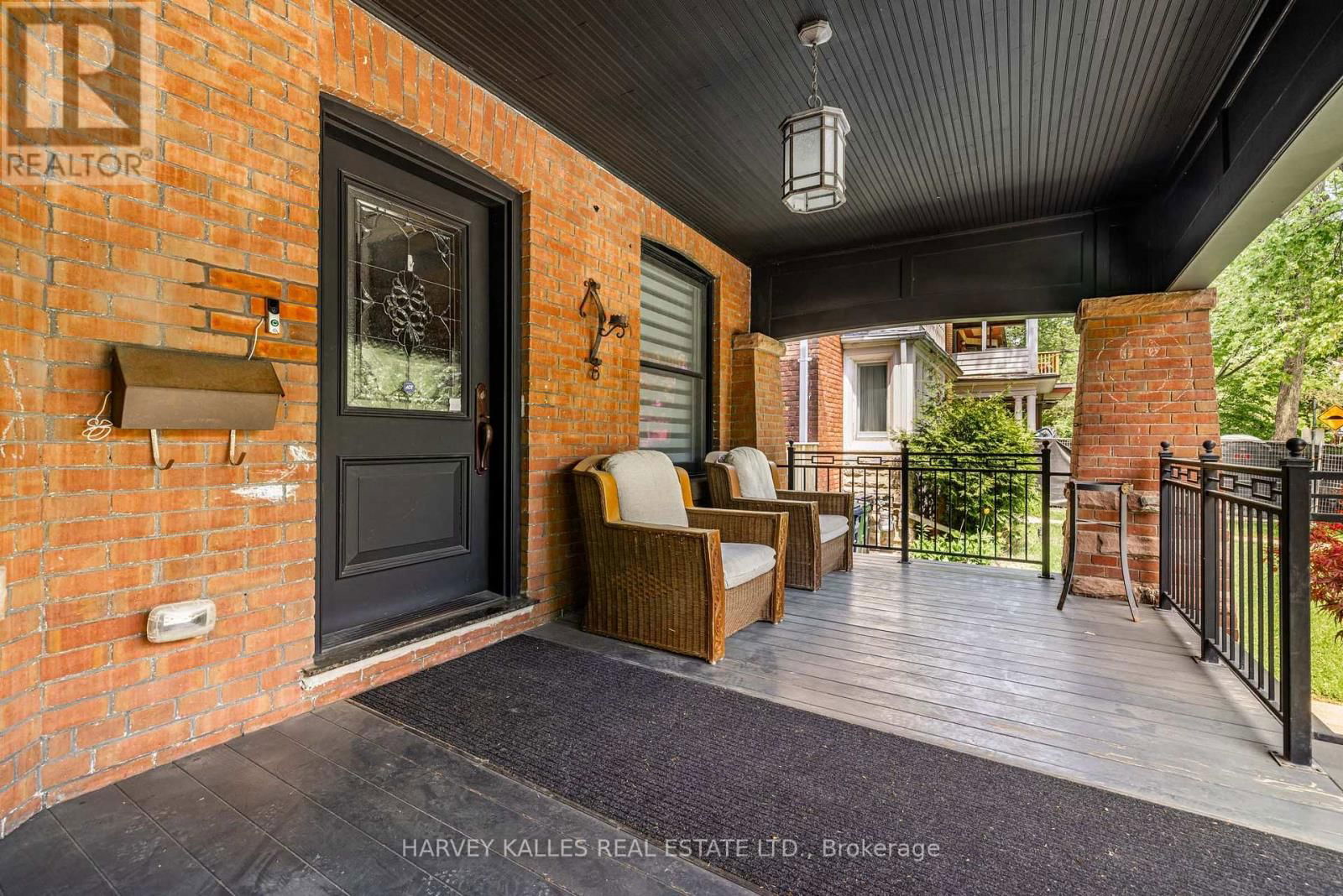 386 PALMERSTON BOULEVARD Image 3