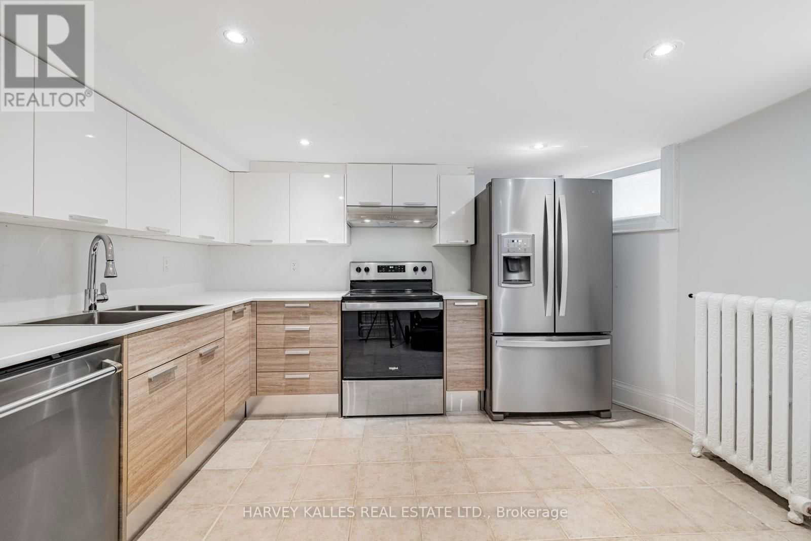 386 PALMERSTON BOULEVARD Image 37