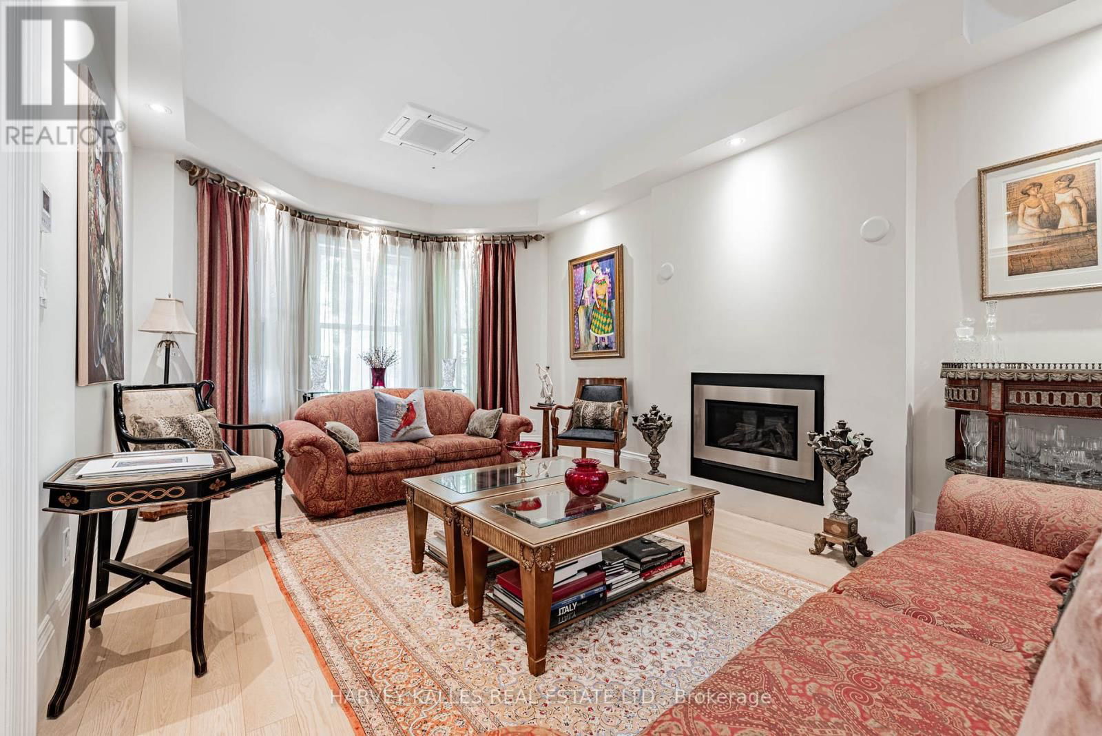 386 PALMERSTON BOULEVARD Image 5
