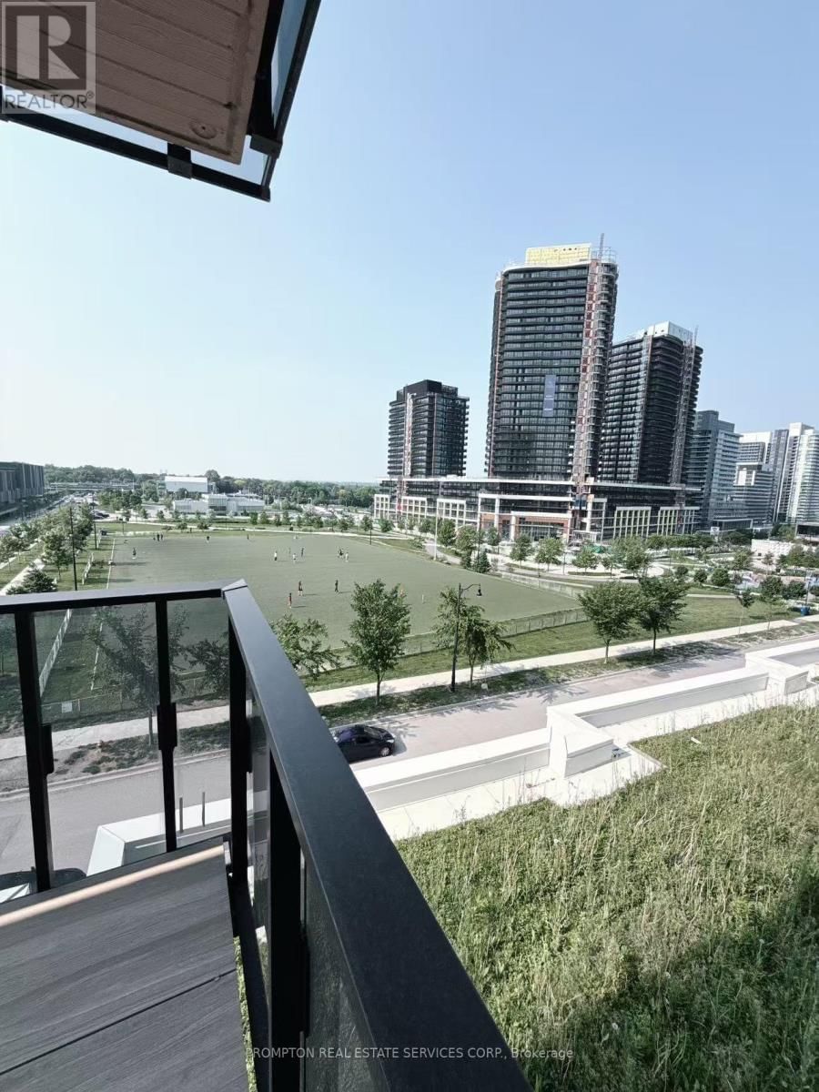 611 - 25 MCMAHON DRIVE Image 25
