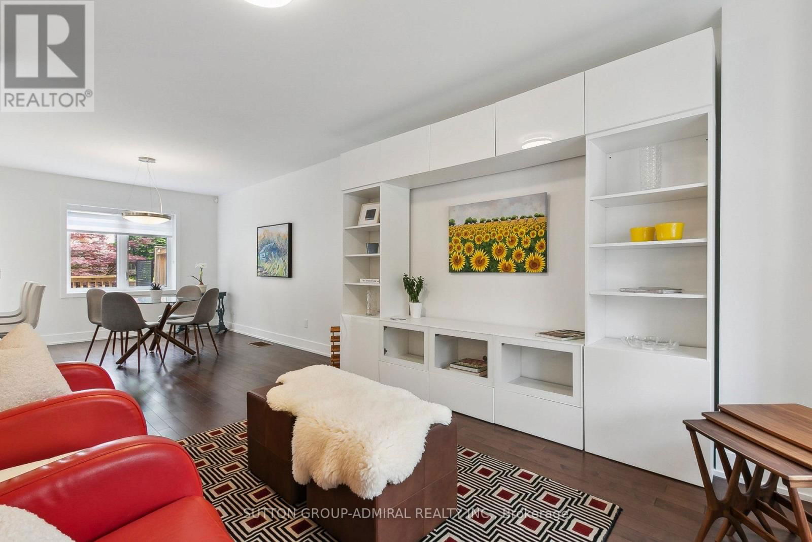 34 ELVINA GARDENS Image 15