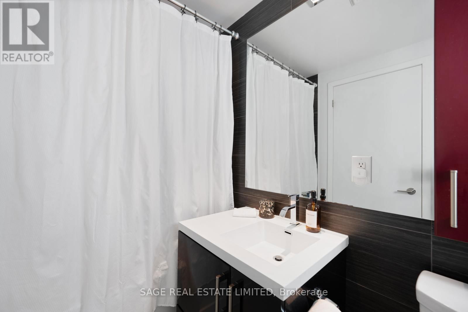 801 - 39 SHERBOURNE STREET Image 16