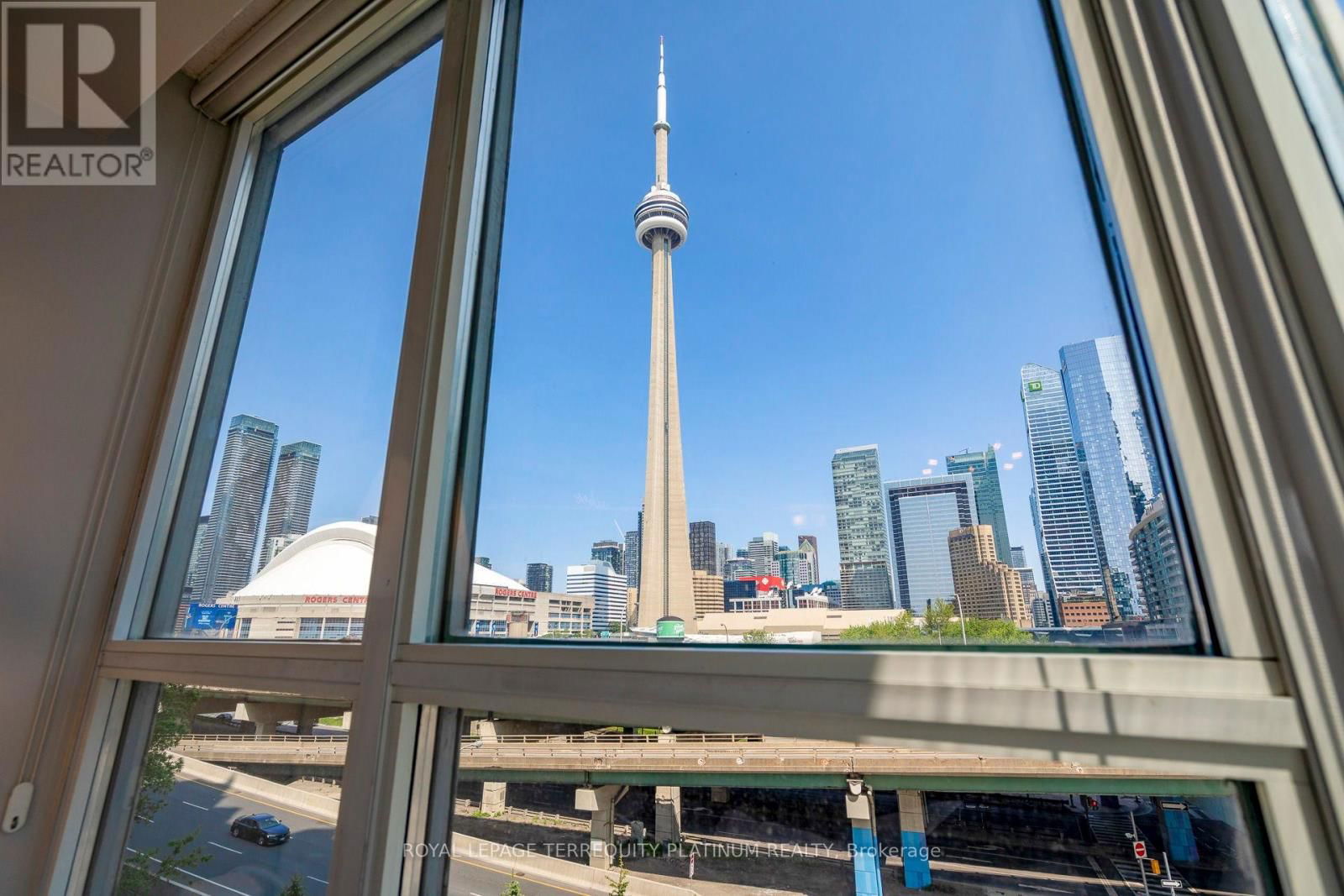 702 - 228 QUEENS QUAY WEST Image 22
