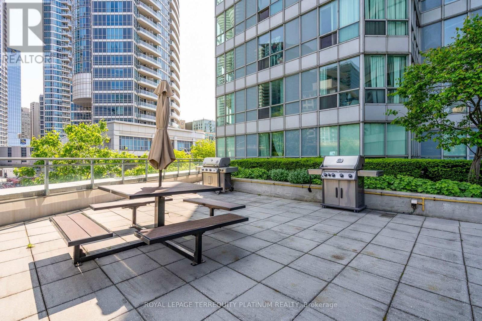 702 - 228 QUEENS QUAY WEST Image 33