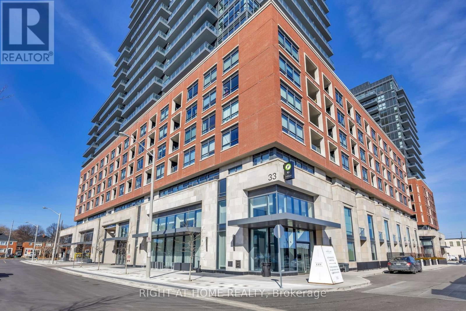 426 - 33 FREDERICK TODD WAY Image 1
