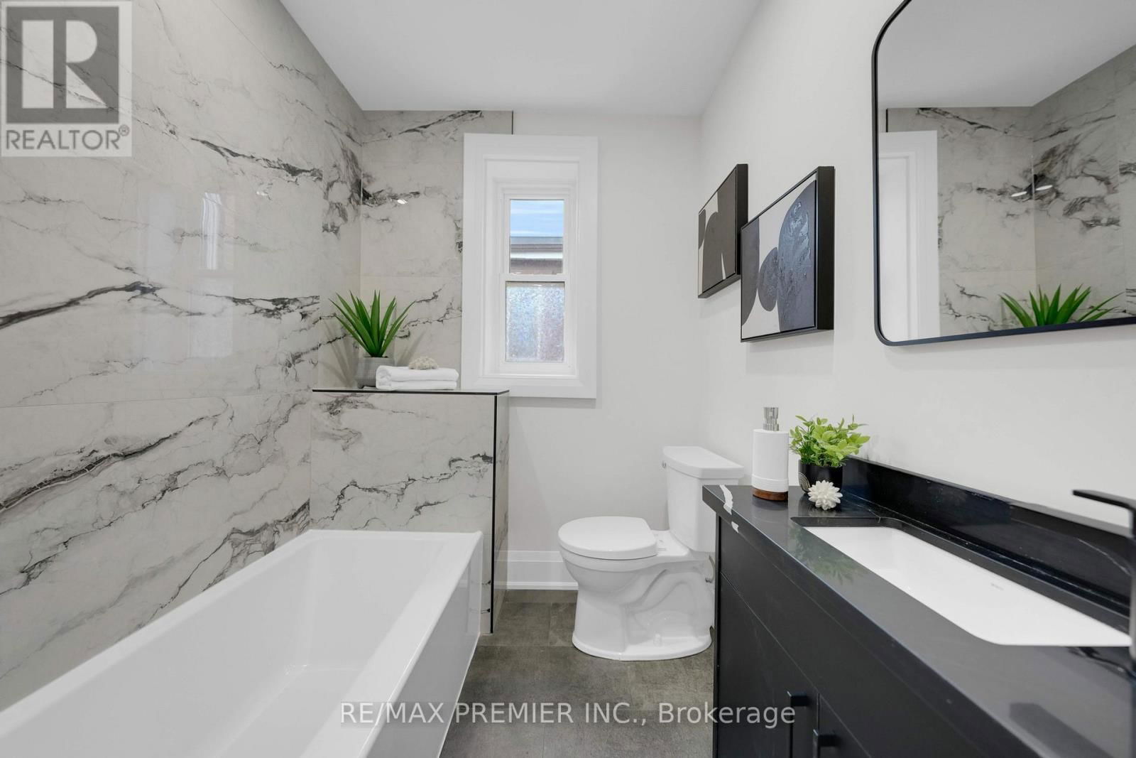 388 CRAWFORD STREET Image 22