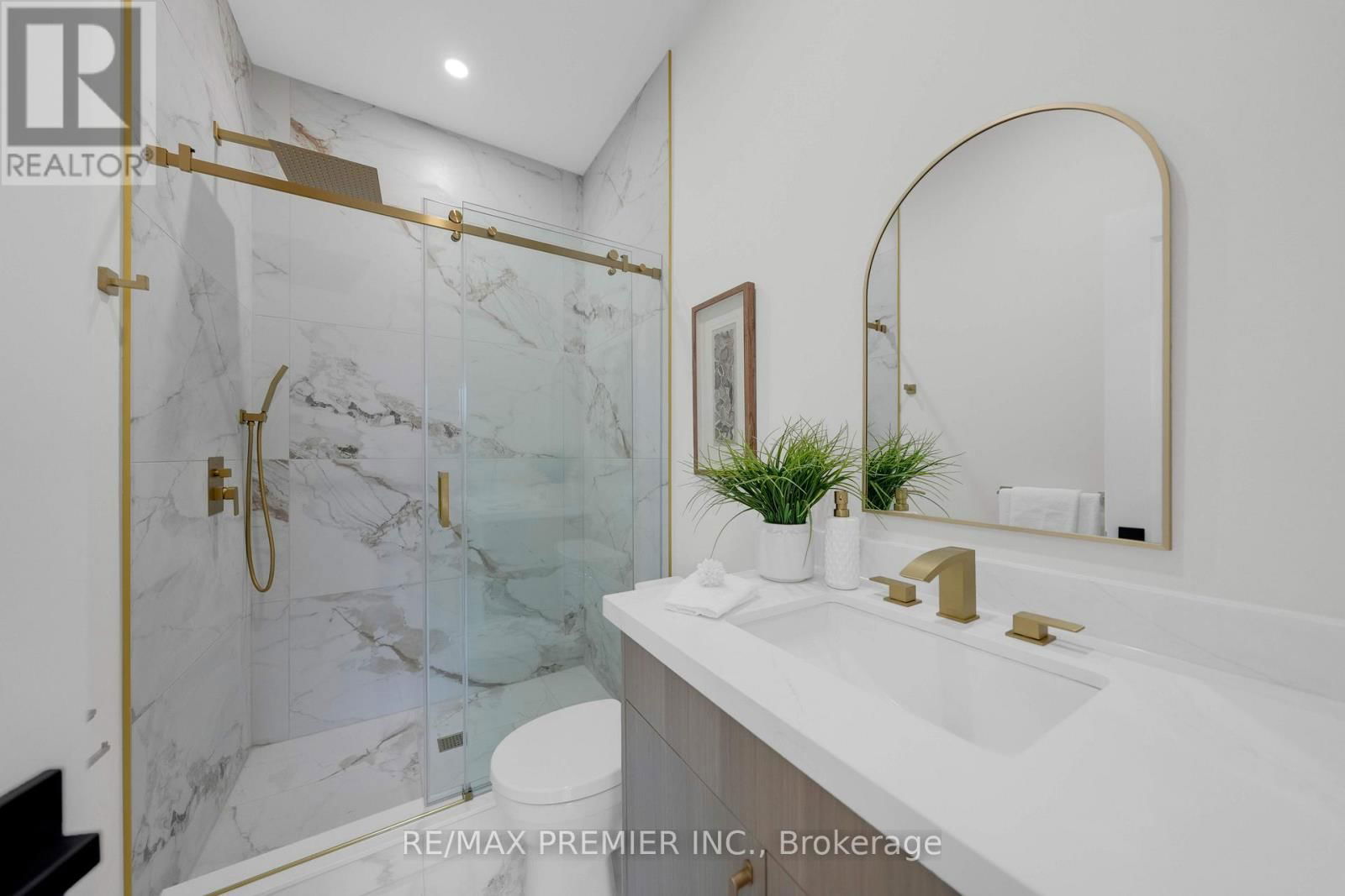 388 CRAWFORD STREET Image 31