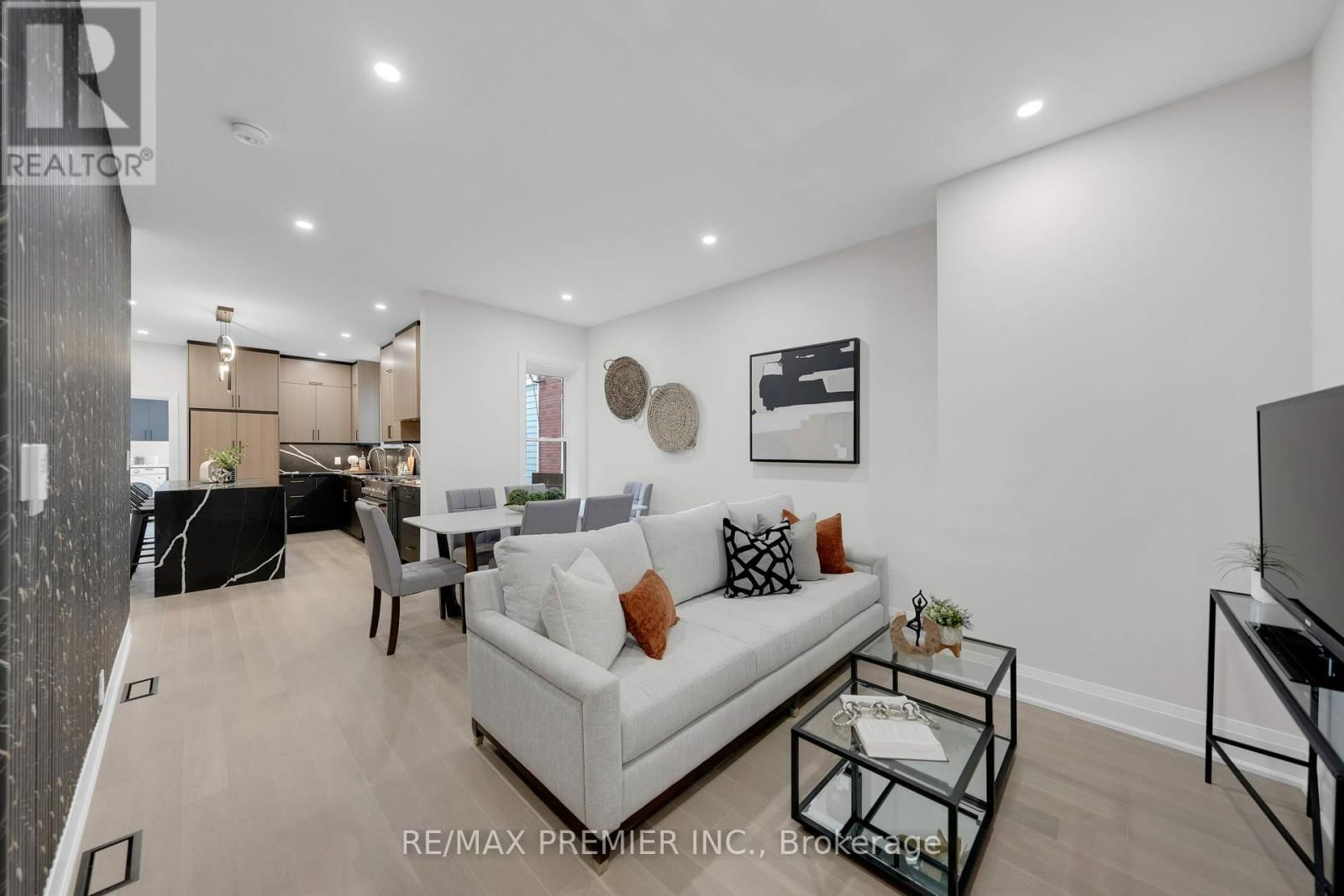 388 CRAWFORD STREET Image 7