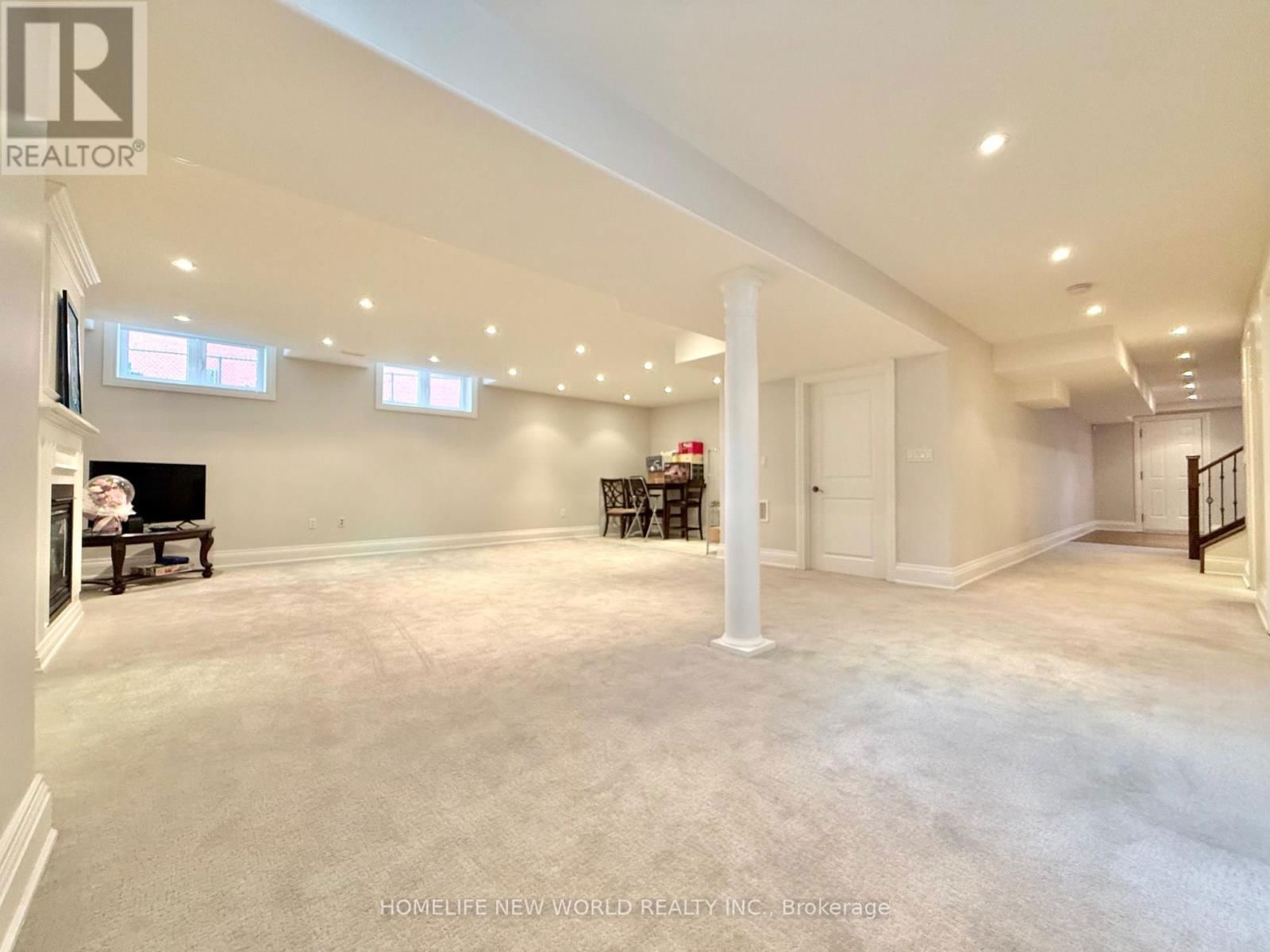 129 YORK DOWNS DRIVE Image 39