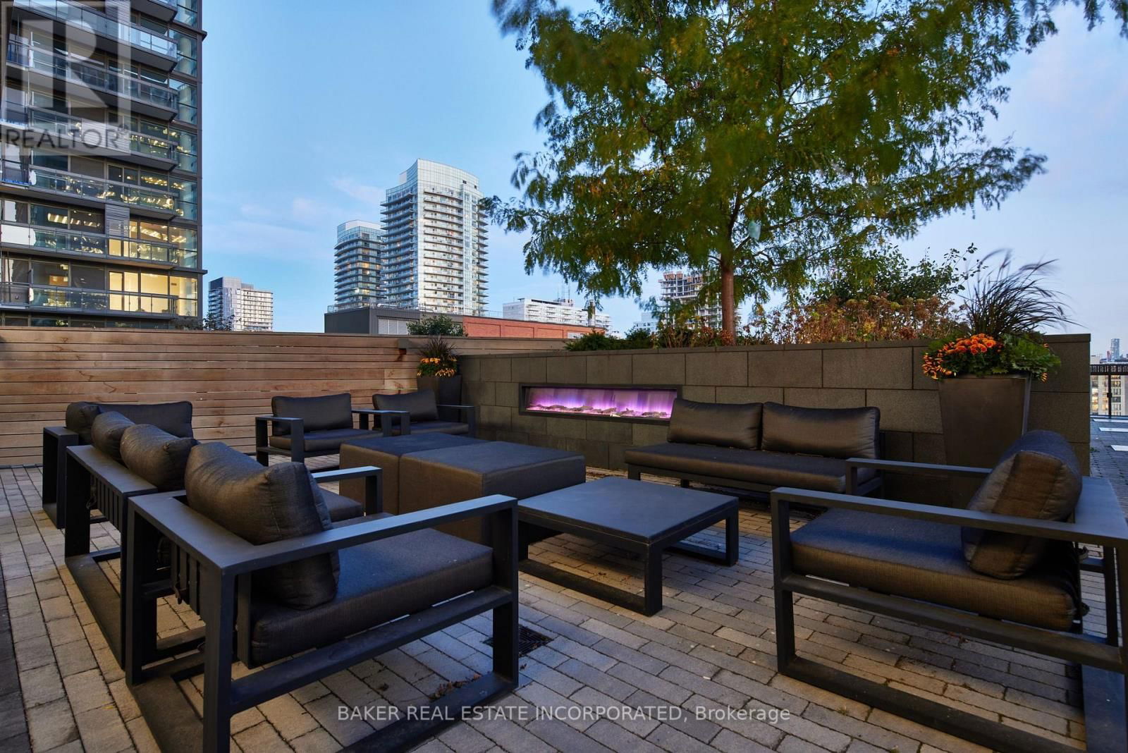 805 - 15 ROEHAMPTON AVENUE Image 21