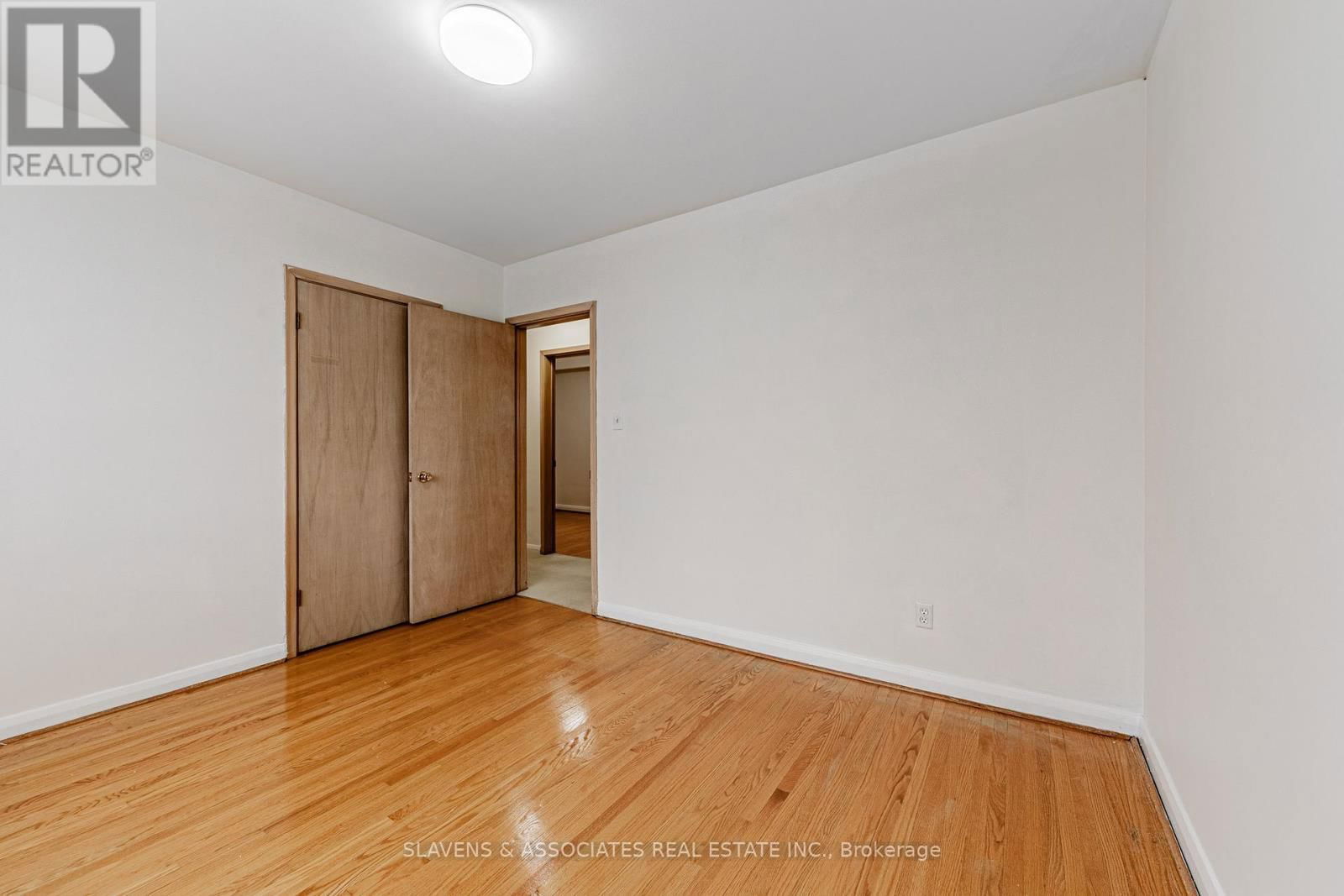 796 DAVENPORT ROAD Image 17