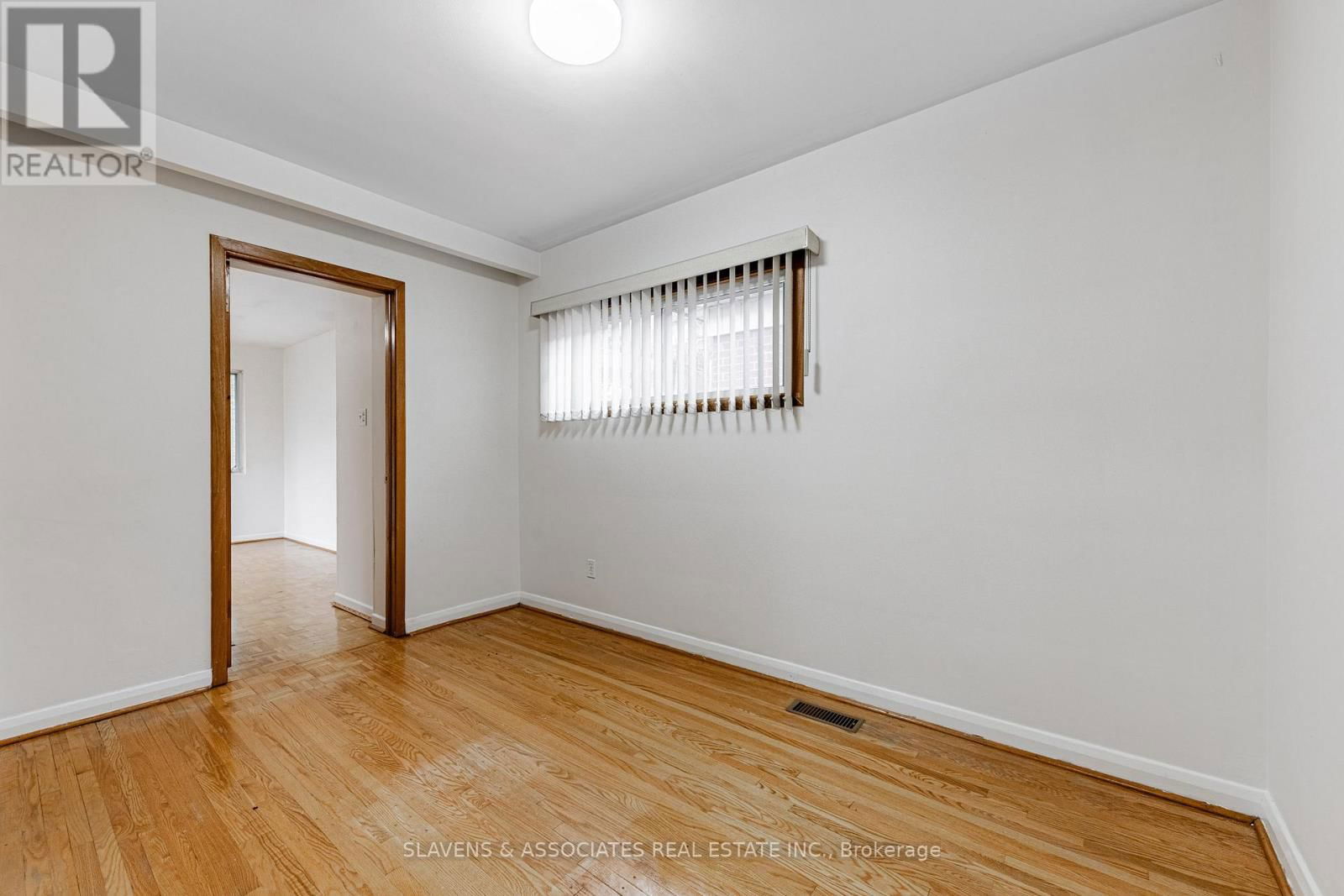 796 DAVENPORT ROAD Image 18
