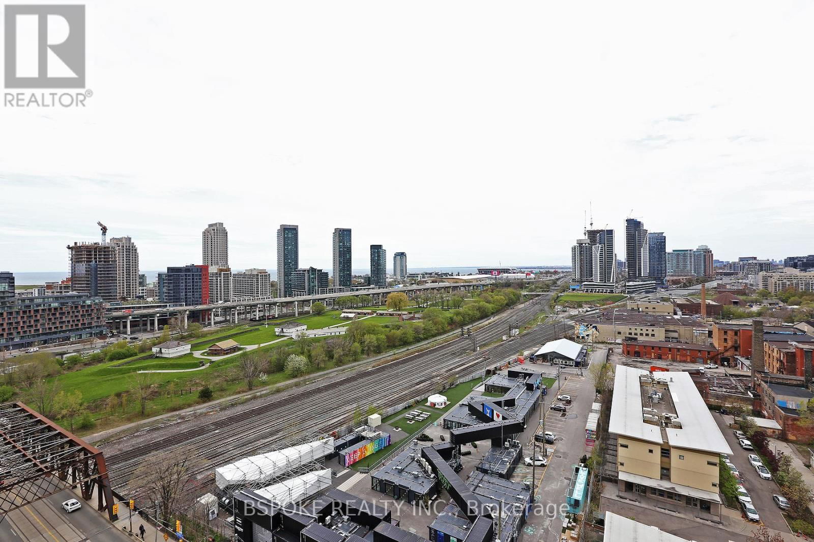 1510W - 27 BATHURST STREET Image 10
