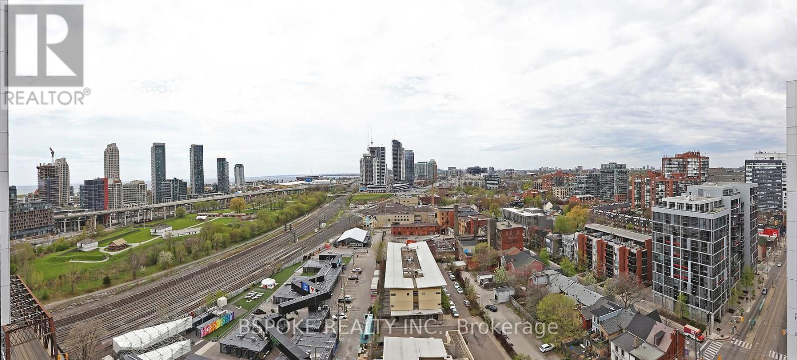 1510W - 27 BATHURST STREET Image 13