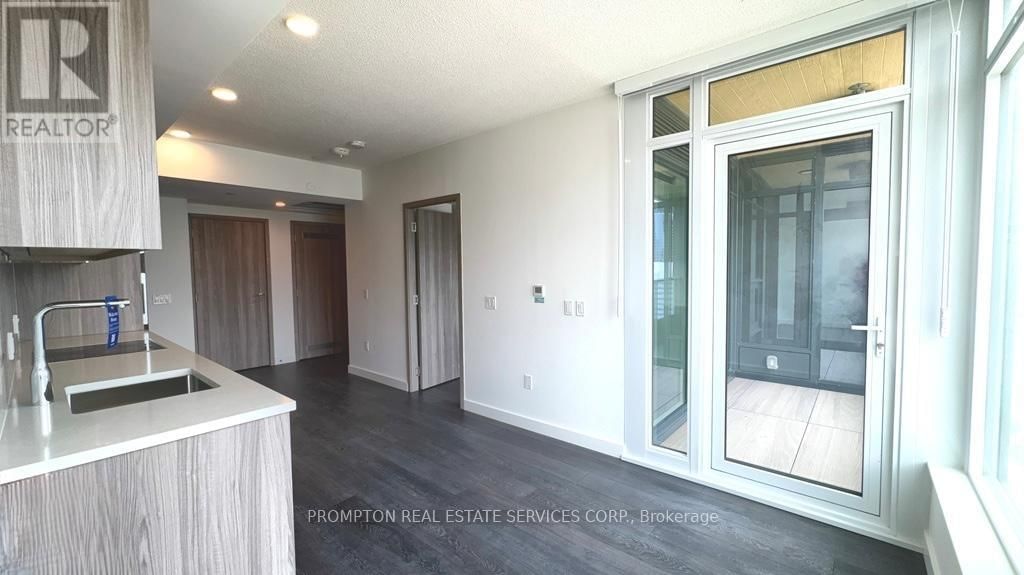 2812 - 1 CONCORD CITYPLACE WAY Image 15