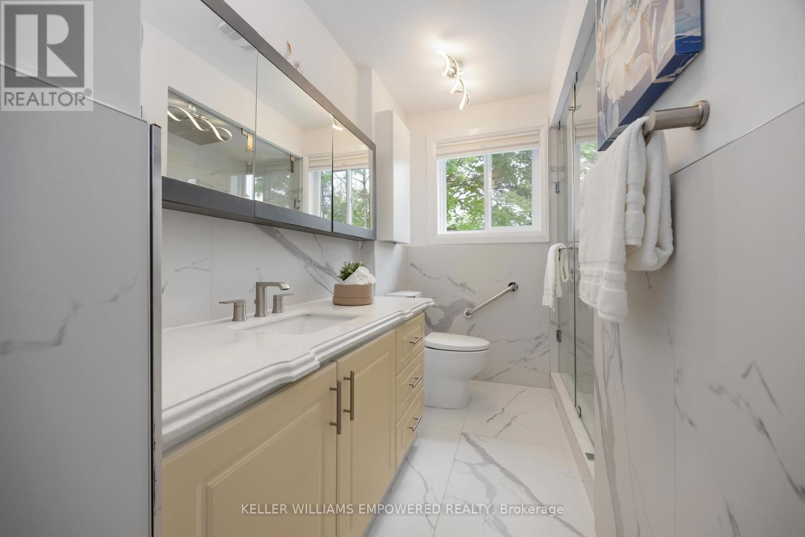 112 KINGSLAKE ROAD Image 21