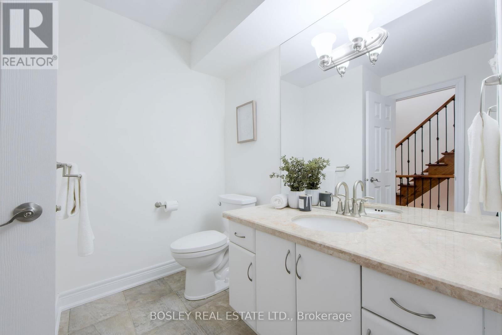188 MCCAUL STREET Image 30