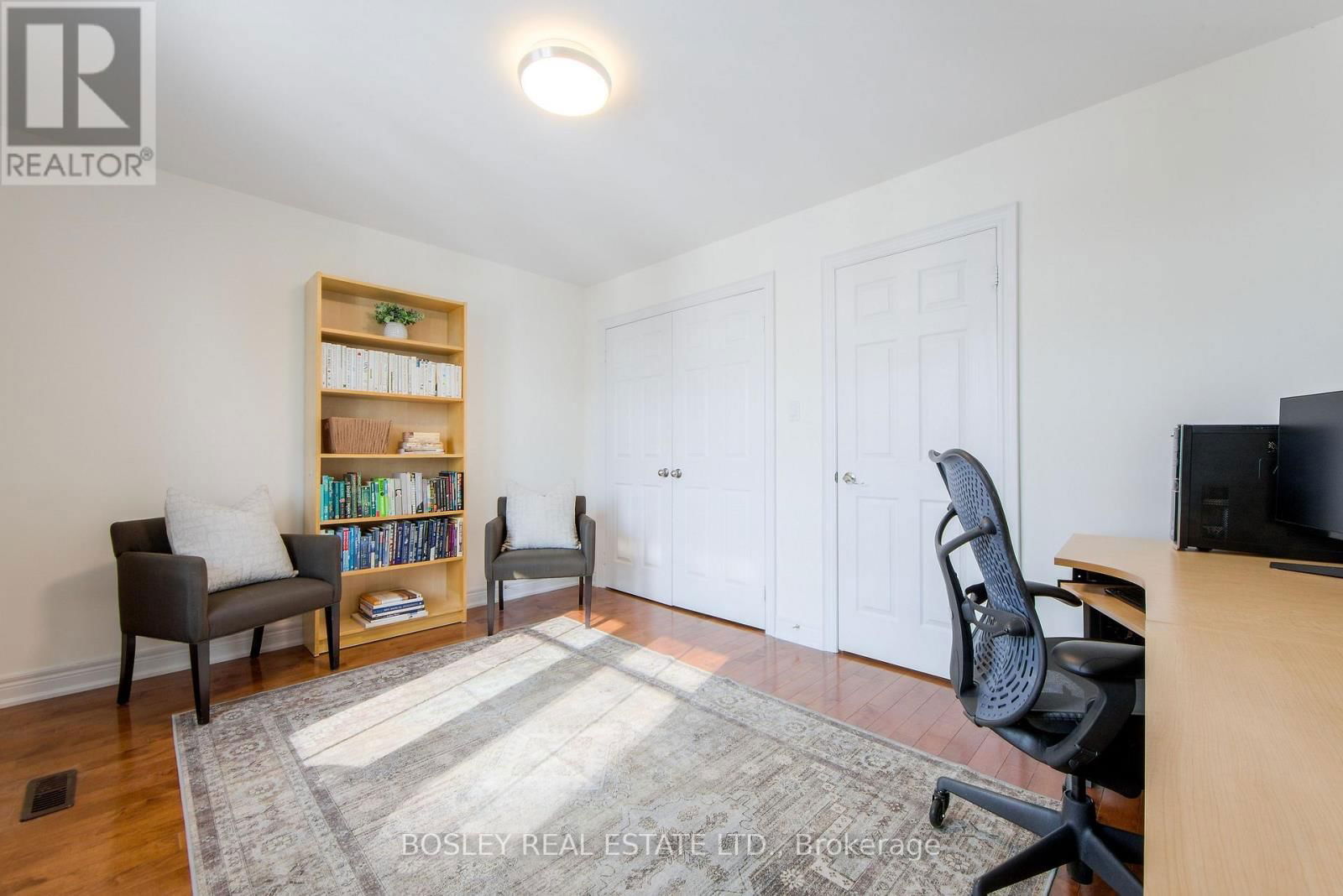 188 MCCAUL STREET Image 33