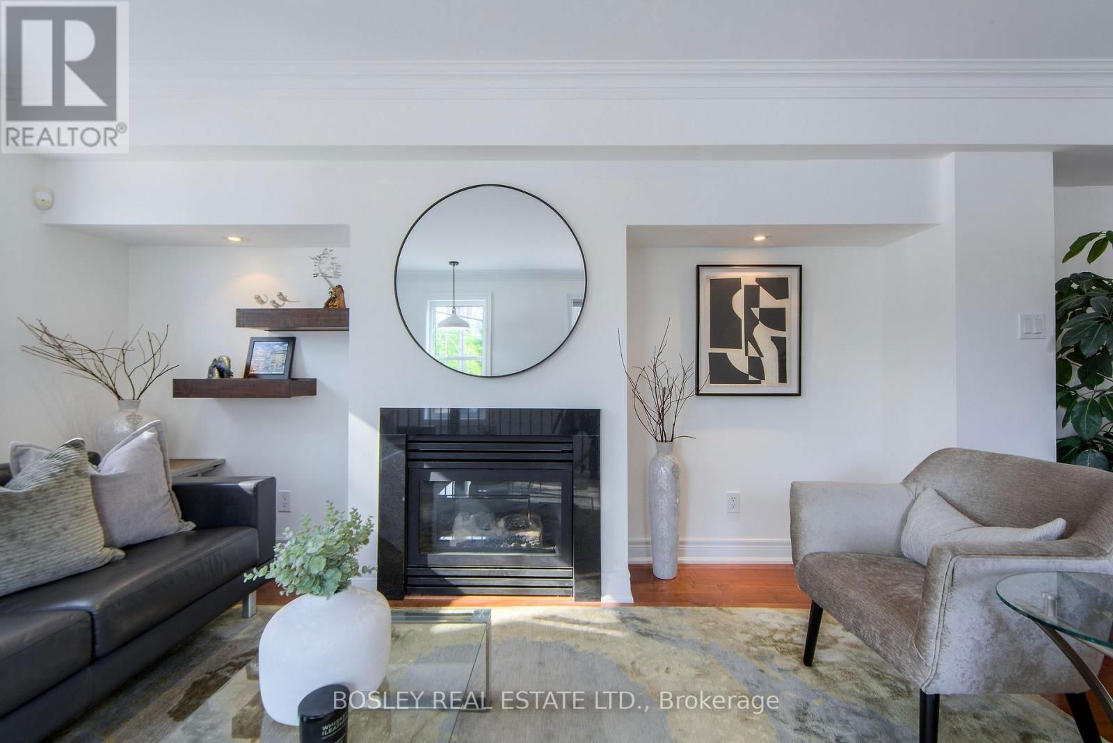 188 MCCAUL STREET Image 4