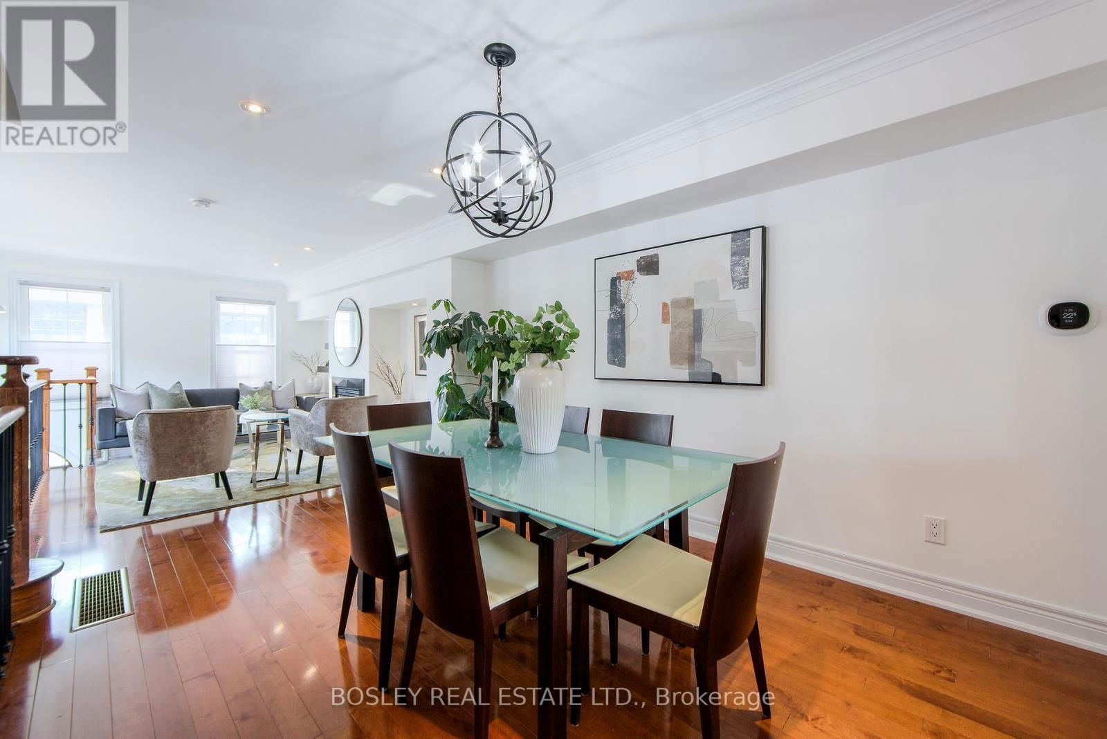 188 MCCAUL STREET Image 9