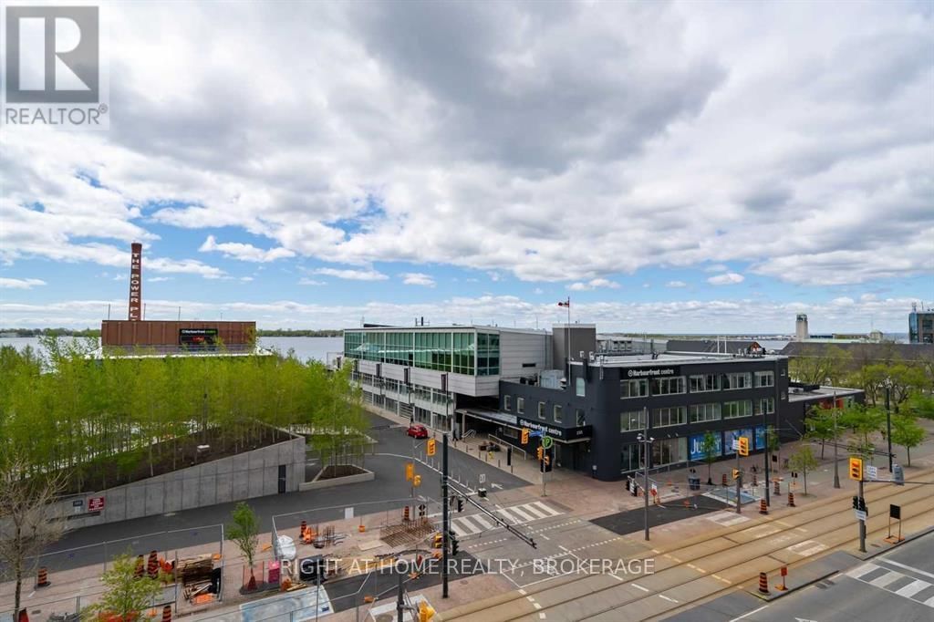 407 - 218 QUEENS QUAY WEST Image 12