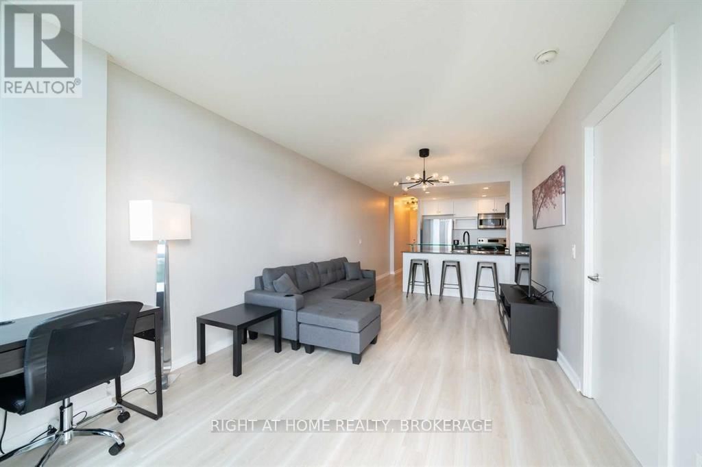 407 - 218 QUEENS QUAY WEST Image 2