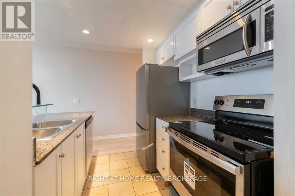 407 - 218 QUEENS QUAY WEST Image 7
