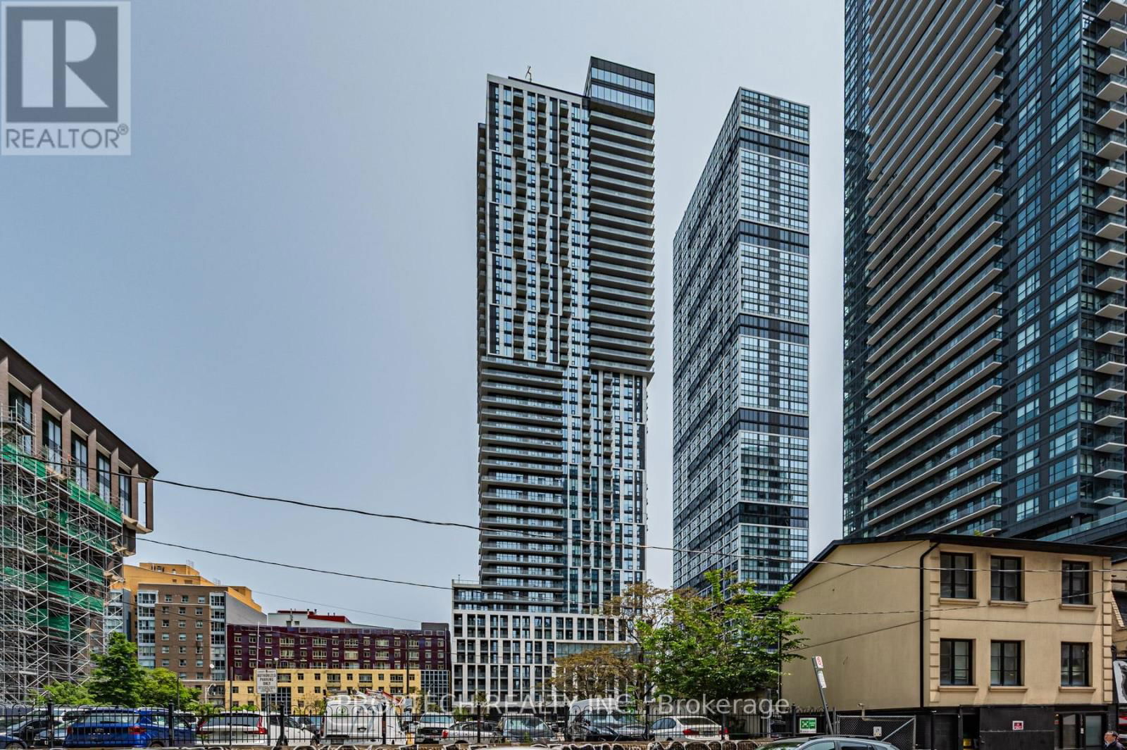 734 - 251 JARVIS STREET Image 1