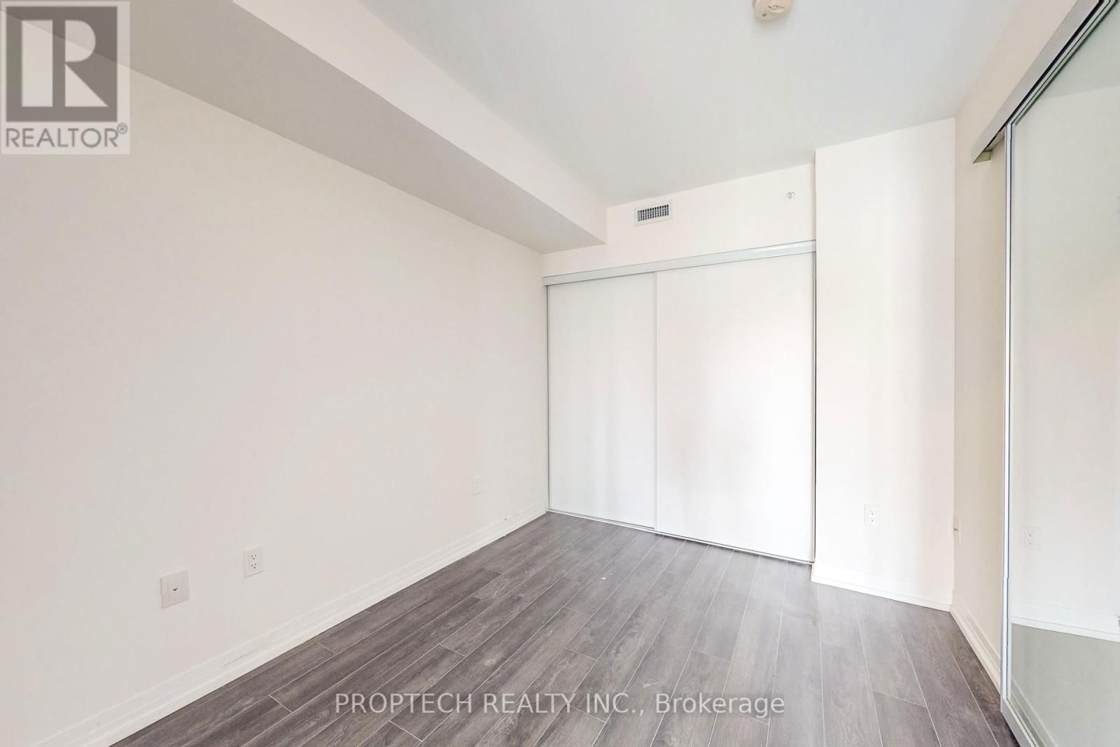 734 - 251 JARVIS STREET Image 18