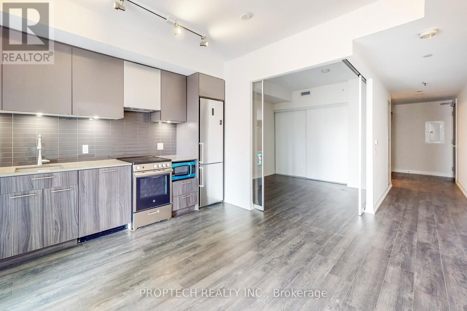 734 - 251 JARVIS STREET Image 7