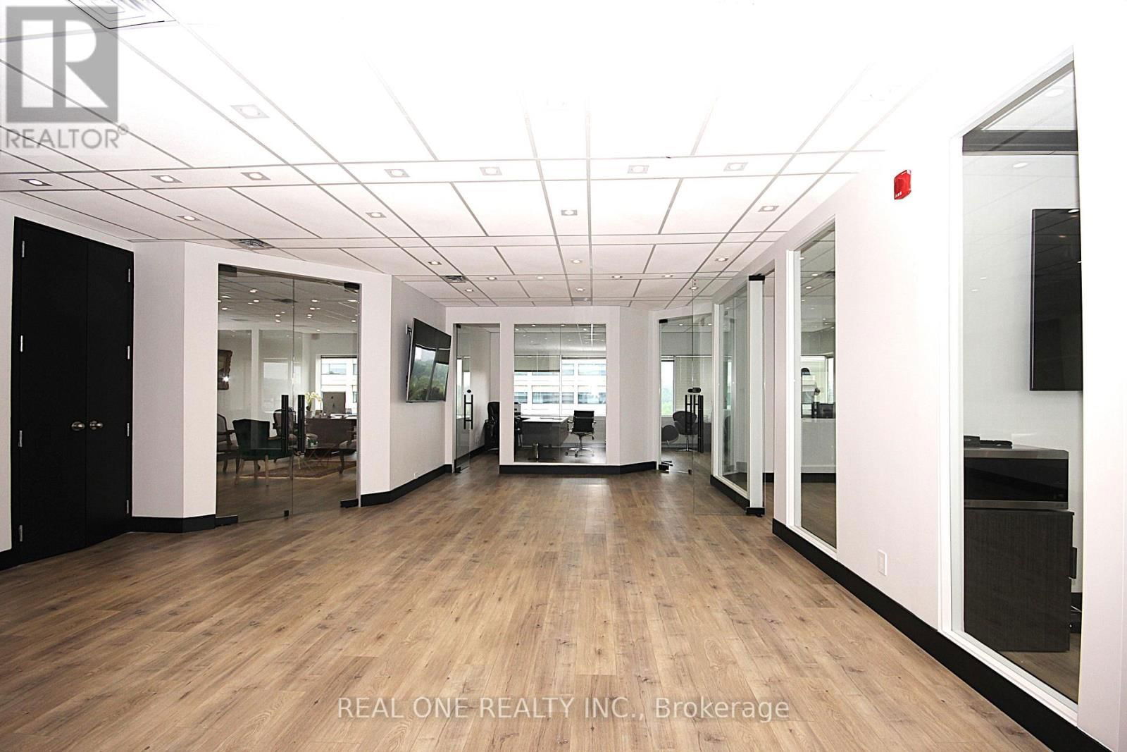 411,412 - 220 DUNCAN MILL ROAD Image 12