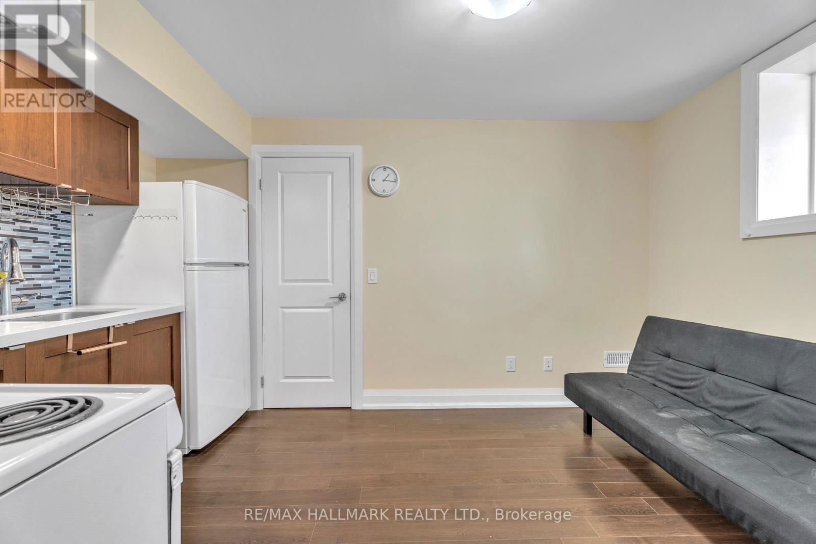 59 CRAIGMORE CRESCENT Image 32