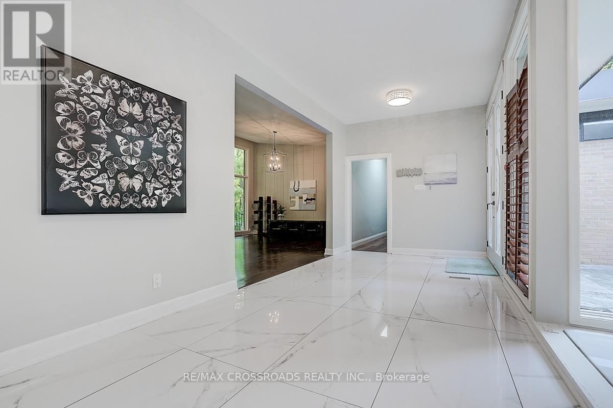 53 FOREST GROVE DRIVE Image 10