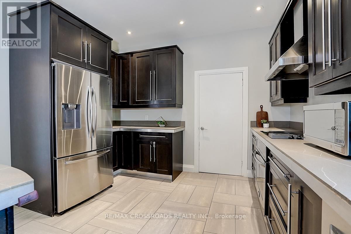 53 FOREST GROVE DRIVE Image 20