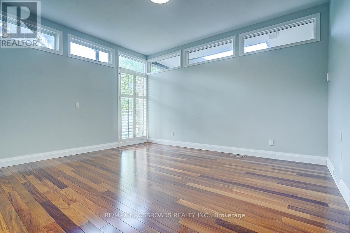 53 FOREST GROVE DRIVE Image 31